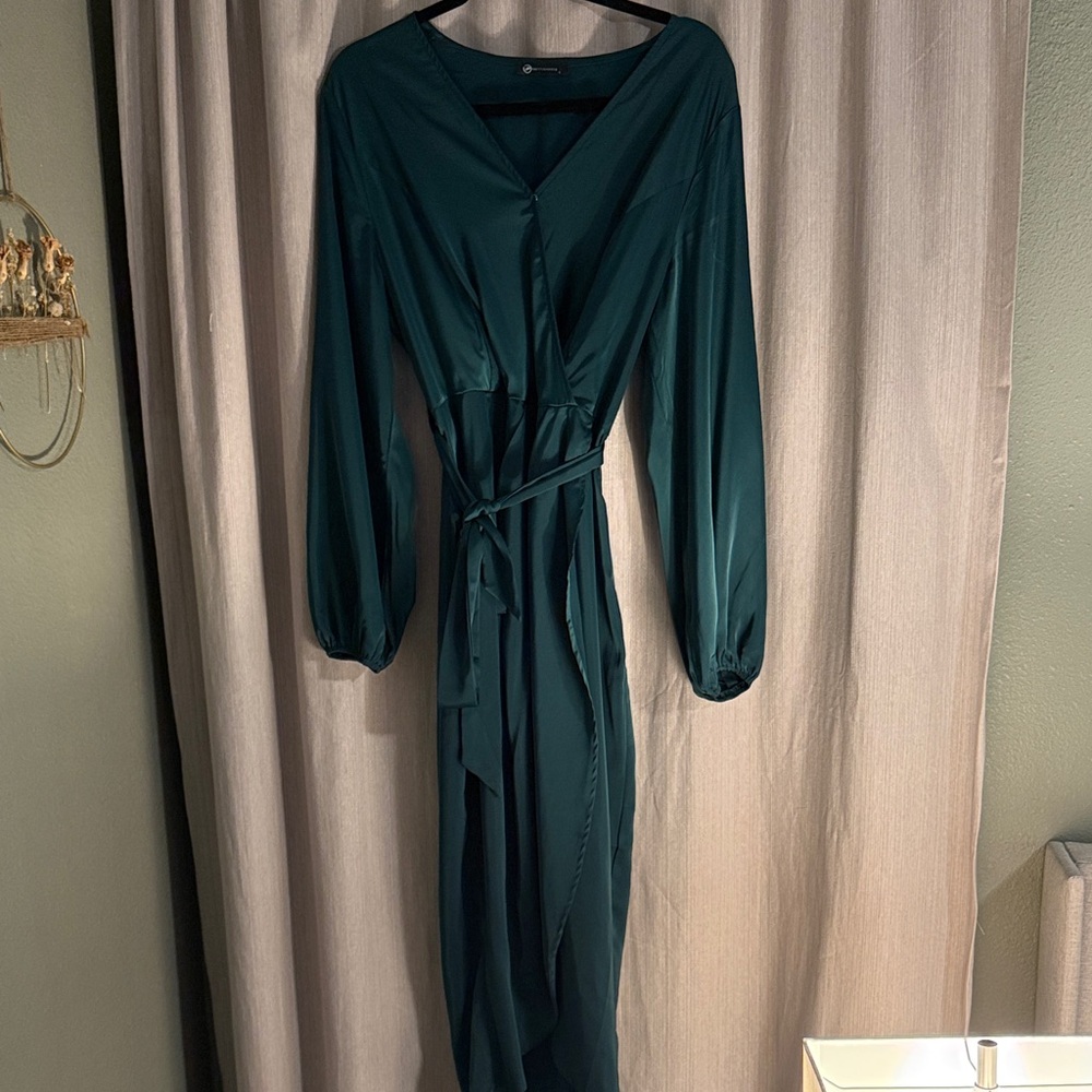 Elegant Green Long Sleeve Dress